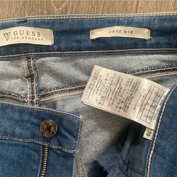 Guess Jeans - Picture 3 of 3